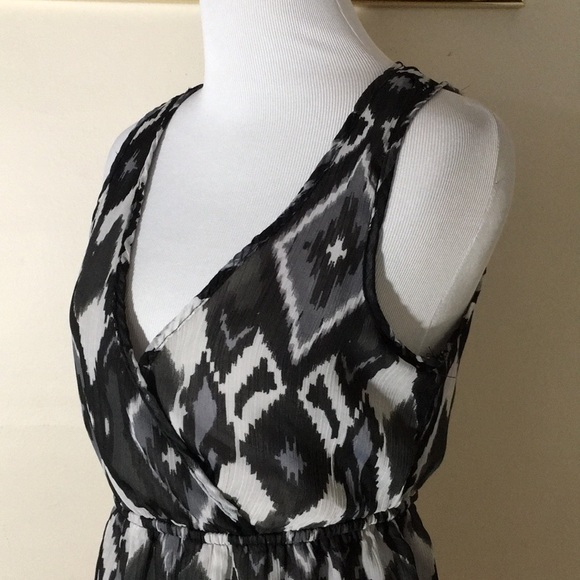 Forever 21 sleeveless dress. Size S - Picture 2 of 5